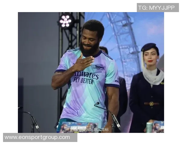 慈善拳击赛精彩上演切尔西传奇乔迪莫里斯战胜热刺名宿本特利 慈善拳击赛精彩上演切尔西传奇乔迪莫里斯战胜热刺名宿本特利