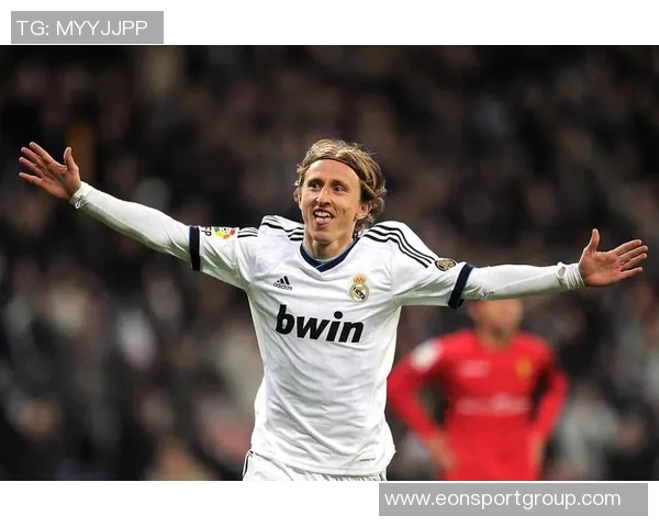 斯科尔斯称托纳利优于赖斯或成英超最佳中场之争焦点