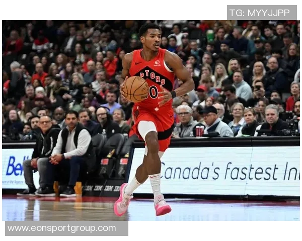 杰伦布朗本赛季表现惊艳场均301分63篮板5助攻真实命中率超60