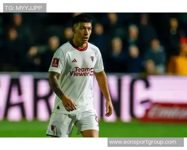 曼联后卫利桑德罗膝伤恢复接近尾声即将重返球队合练